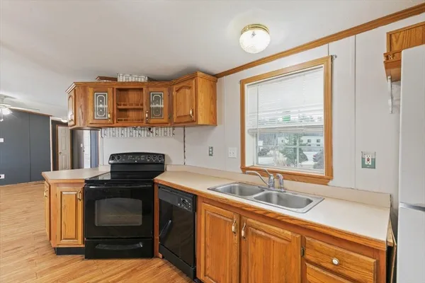 $150,000 | 124 West Main Street, Merrimac, MA 01860