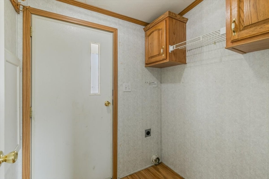 124 West Main Street Merrimac, MA 01860 - Photo 19 of 32