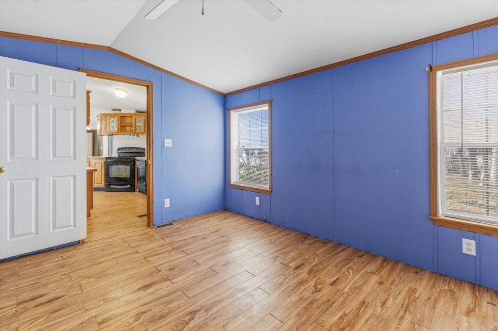 124 West Main Street Merrimac, MA 01860 - Photo 25 of 32