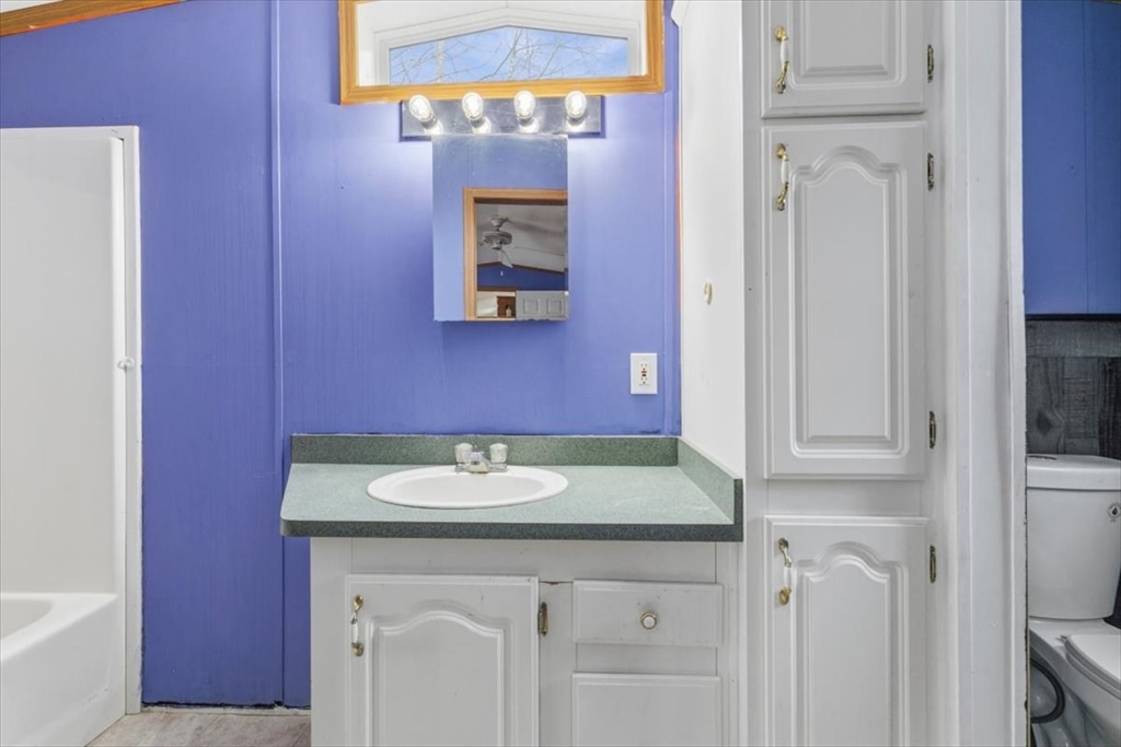 124 West Main Street Merrimac, MA 01860 - Photo 27 of 32