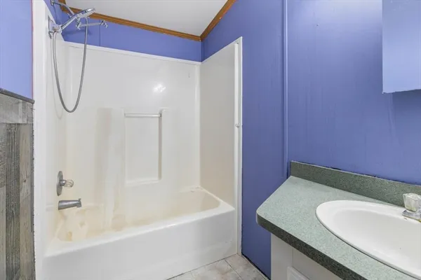 $150,000 | 124 West Main Street, Merrimac, MA 01860