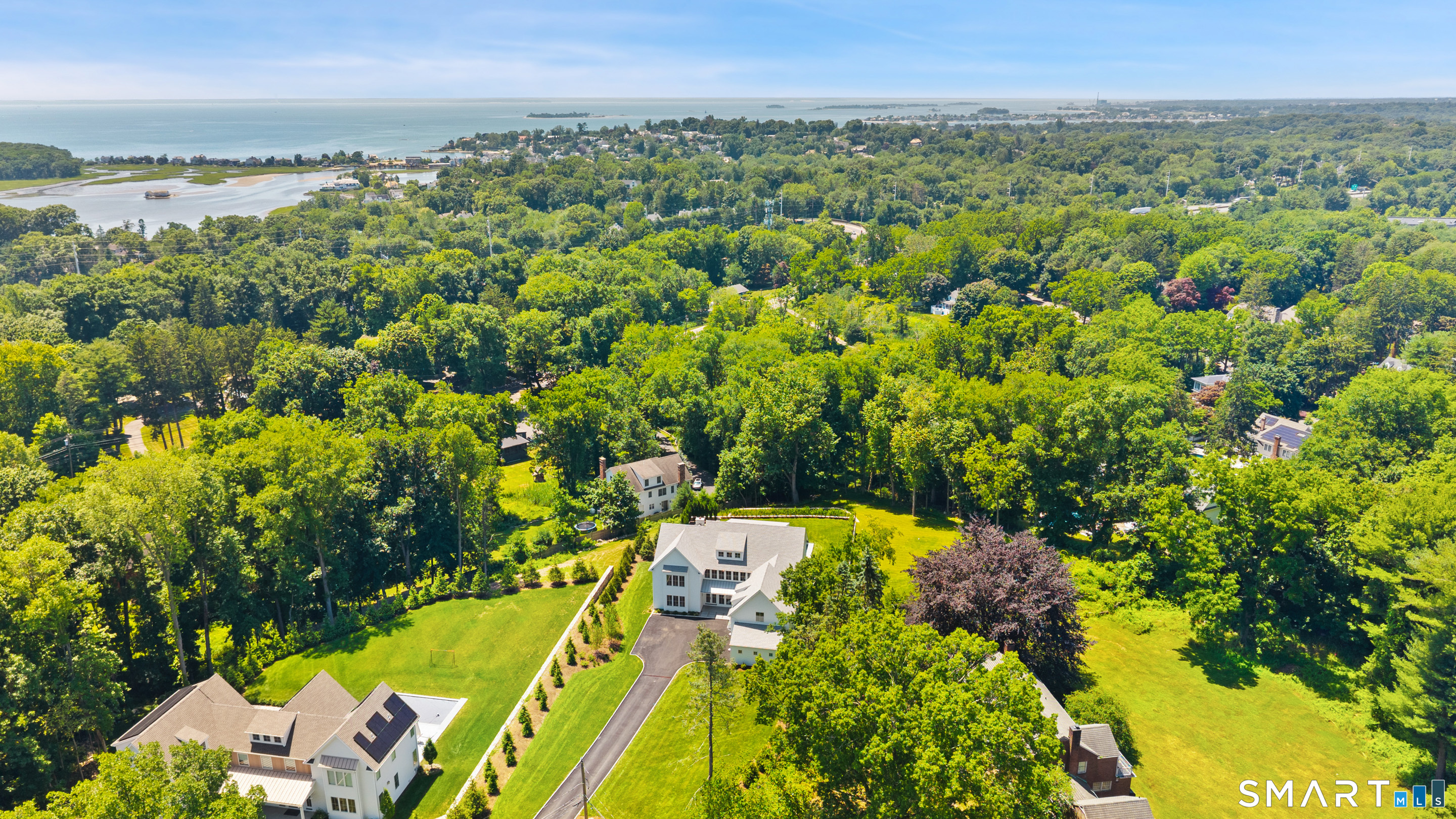 13 Edgemarth Hill Road Westport, CT 06880 - Photo 3 of 40 Gallery Image 3