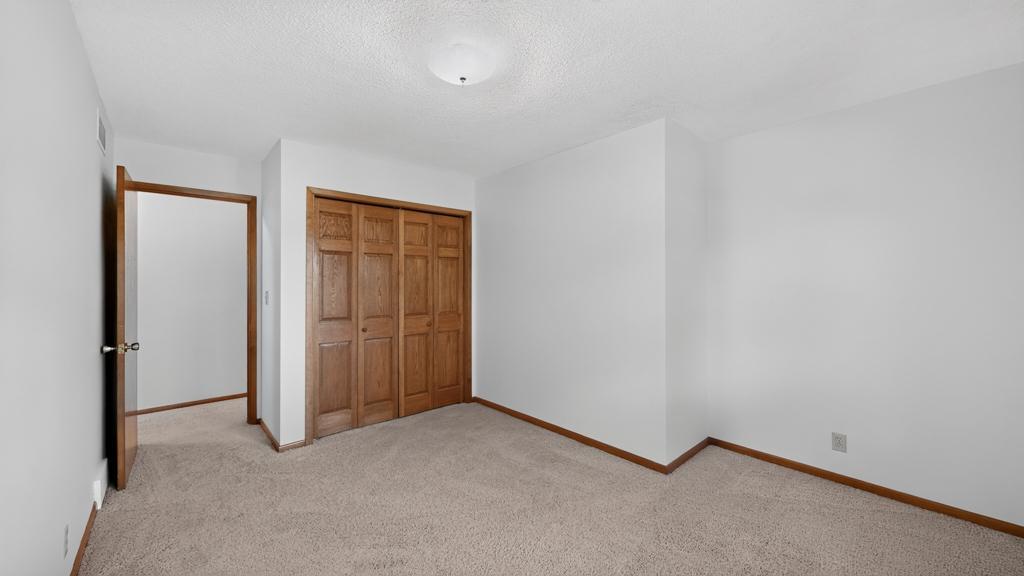 302 Garden Road Albert Lea, MN 56007 - Photo 20 of 54