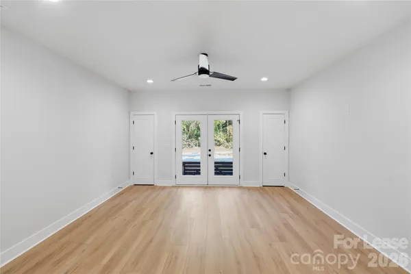 $3,000 | 1360 Briar Creek Road, Charlotte, NC 28205