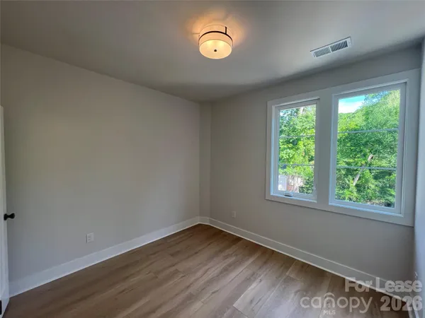 $3,000 | 1360 Briar Creek Road, Charlotte, NC 28205