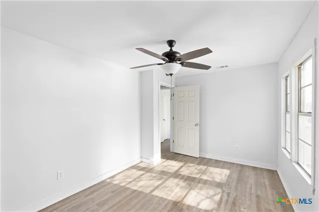 $214,000 | 104 East Whitney Street, Hamilton, TX 76531