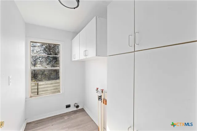 $214,000 | 104 East Whitney Street, Hamilton, TX 76531