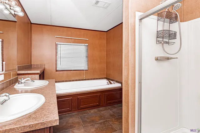 $219,900 | 14205 Bluff Road, Prairieville, LA 70769