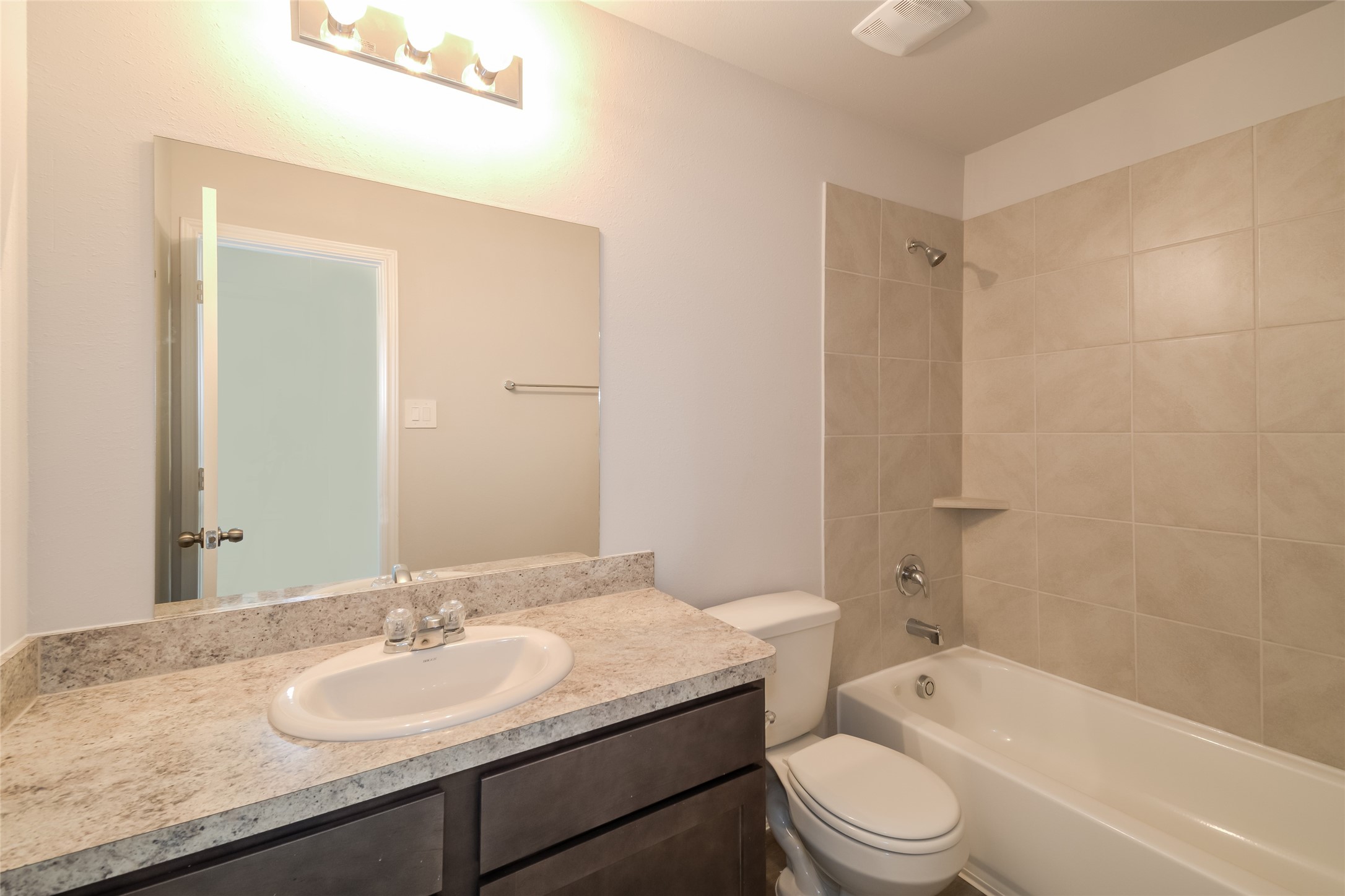 4930 Giant Sequoia Way Spring, TX 77373 - Photo 16 of 16 Photos may be representative of the floor plan and not the exact home. Finishes, layout, and features of the actual property for lease may vary.