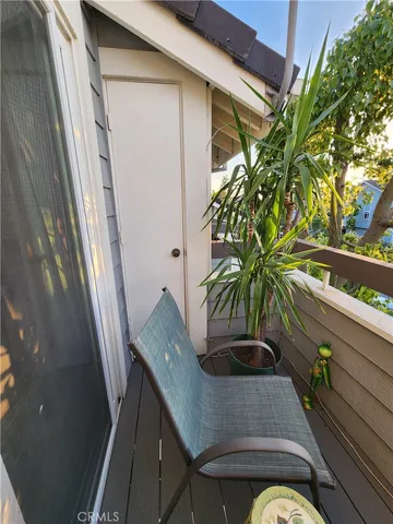 $405,000 | 20334 Rue Crevier, Unit 622, Canyon Country, CA 91351