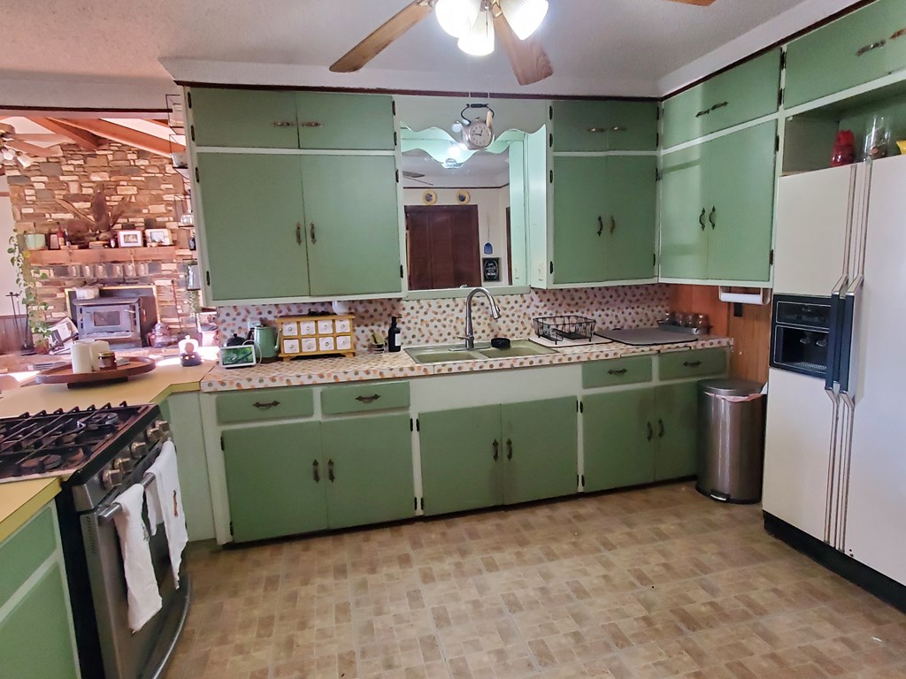 525 Ranck Avenue Mason, TX 76856 - Photo 4 of 13