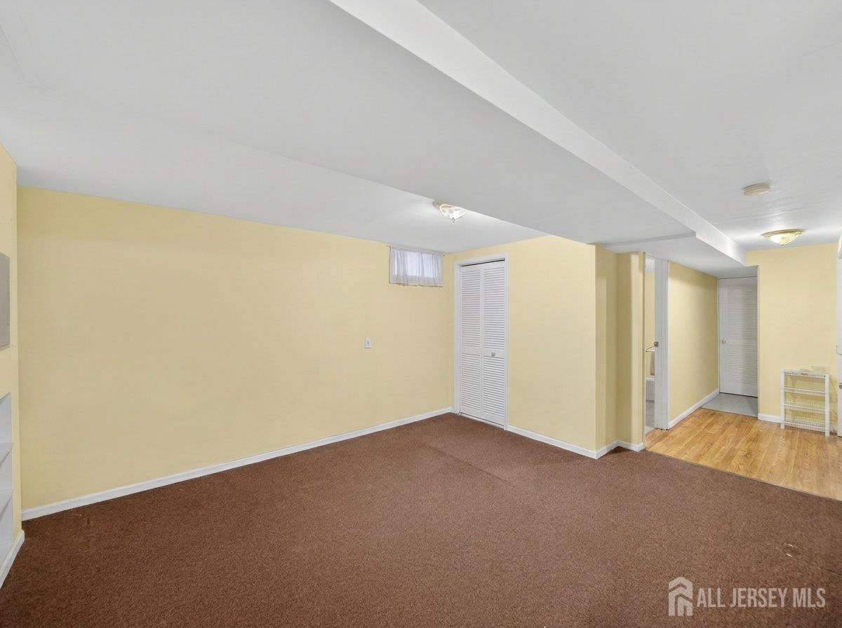 112 Commerce Street Perth Amboy, NJ 08861 - Photo 25 of 33