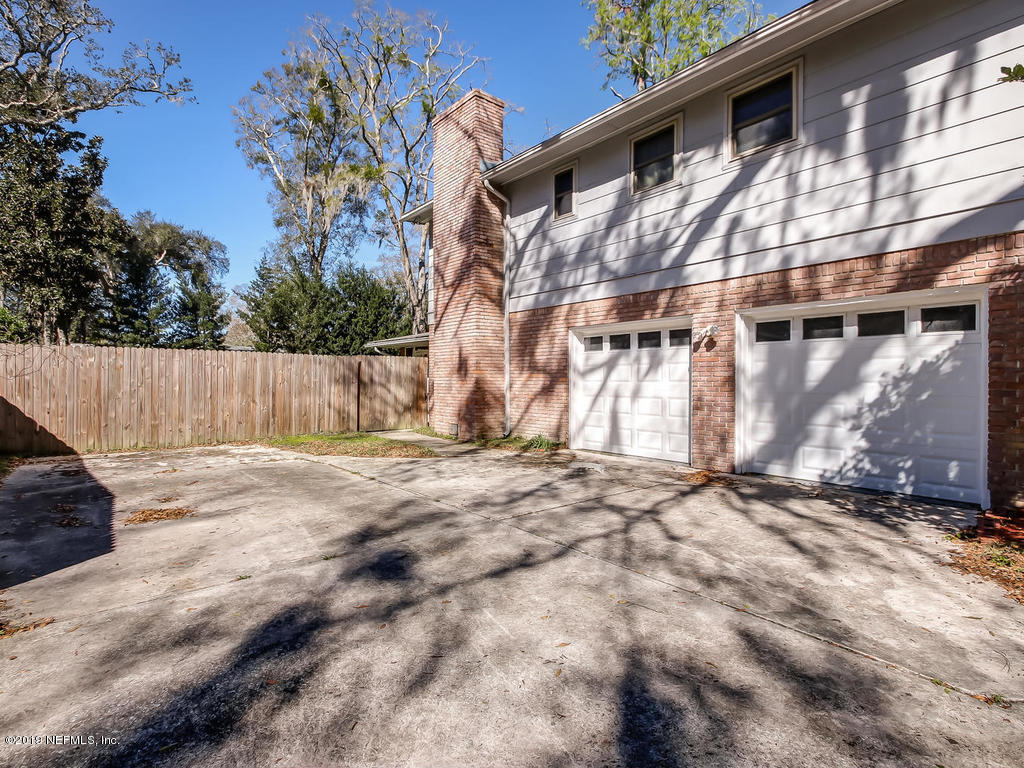 3314 Sequoia Road Orange Park, FL 32073 - Photo 27 of 31 3314 Sequoia Rd Orange Park FL-038-18-Ga