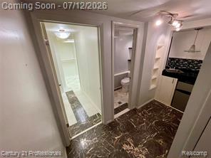 1816 Burning Bush Court Rochester, MI 48309 - Photo 28 of 38