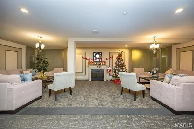 $429,000 | 1512 Bedford Forge Court, Unit 19, Chesterfield, MO 63017