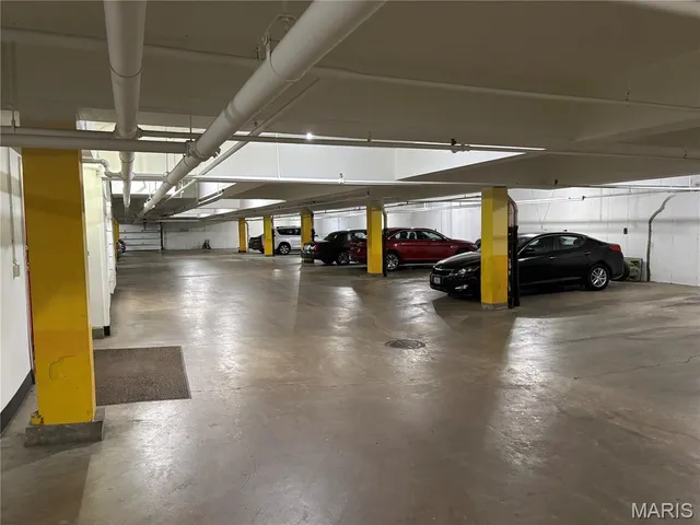 $429,000 | 1512 Bedford Forge Court, Unit 19, Chesterfield, MO 63017