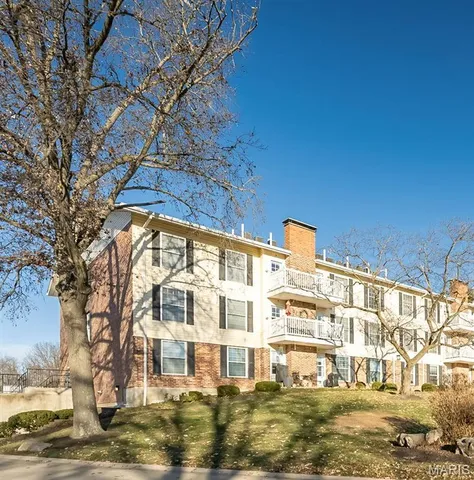 $429,000 | 1512 Bedford Forge Court, Unit 19, Chesterfield, MO 63017