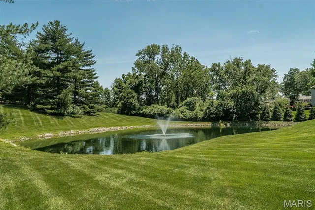 $429,000 | 1512 Bedford Forge Court, Unit 19, Chesterfield, MO 63017