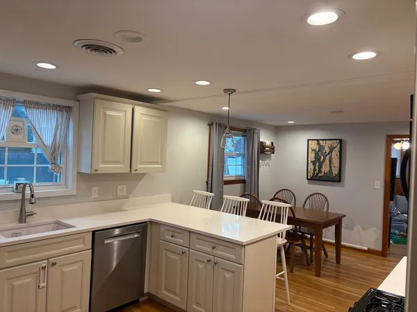 $4,500 | 22 Farwell Avenue, Boston, MA 02136