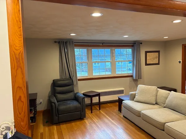 $4,500 | 22 Farwell Avenue, Boston, MA 02136