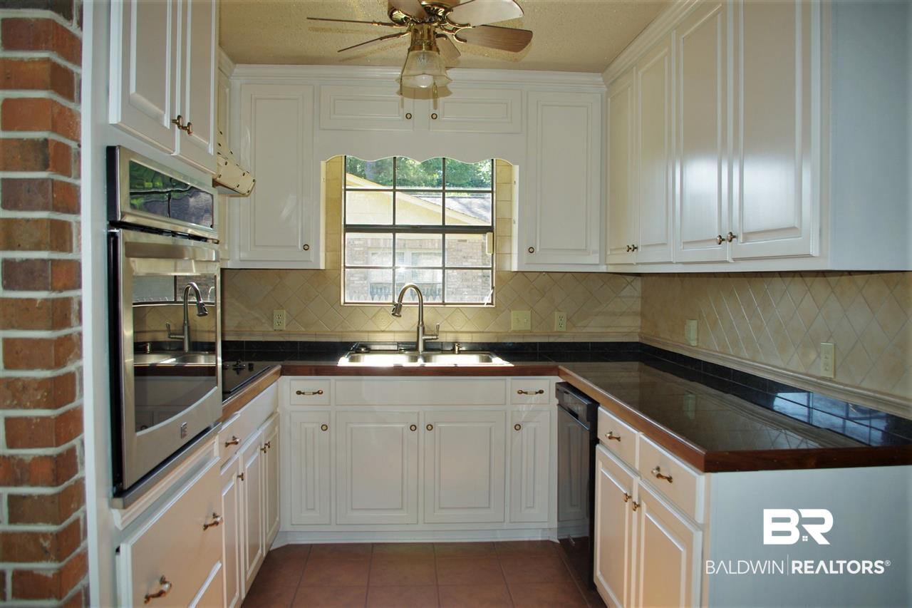 1006 Whispering Pines Road Daphne, AL 36526 - Photo 19 of 48