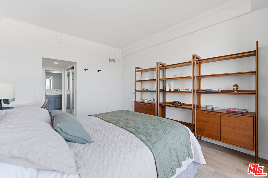 7250 Franklin Avenue, Unit 615 Los Angeles, CA 90046 - Photo 16 of 42