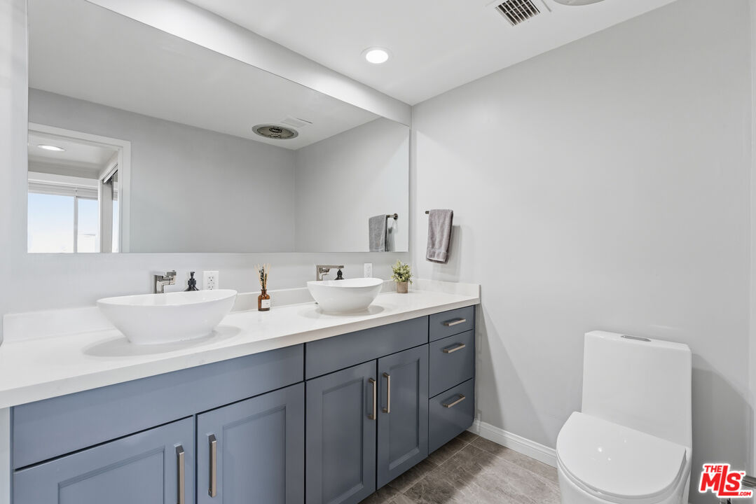 7250 Franklin Avenue, Unit 615 Los Angeles, CA 90046 - Photo 17 of 42