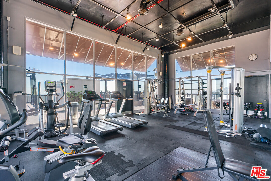 7250 Franklin Avenue, Unit 615 Los Angeles, CA 90046 - Photo 28 of 42