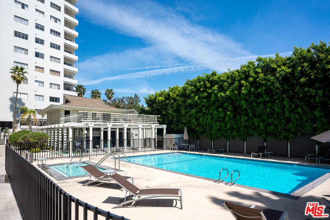 7250 Franklin Avenue, Unit 615 Los Angeles, CA 90046 - Photo 29 of 42