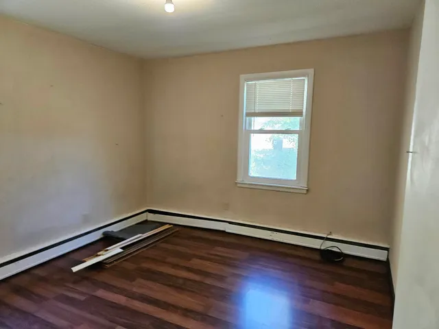 $170,000 | 166 Glen Avenue, Berlin, NH 03570