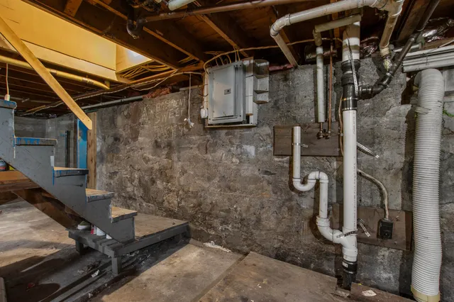 $170,000 | 166 Glen Avenue, Berlin, NH 03570