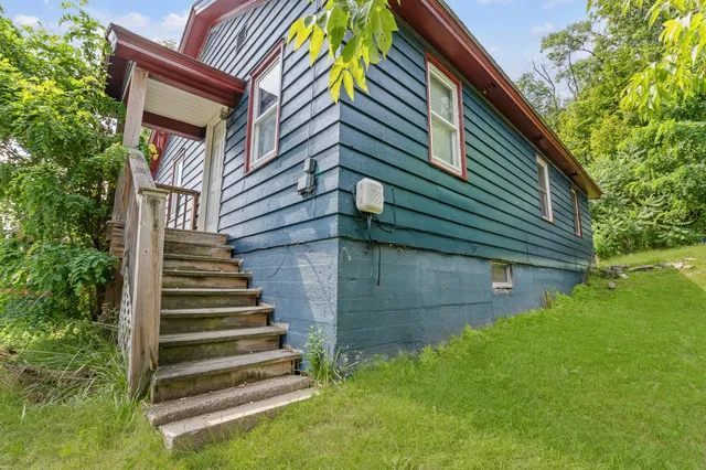 $170,000 | 166 Glen Avenue, Berlin, NH 03570