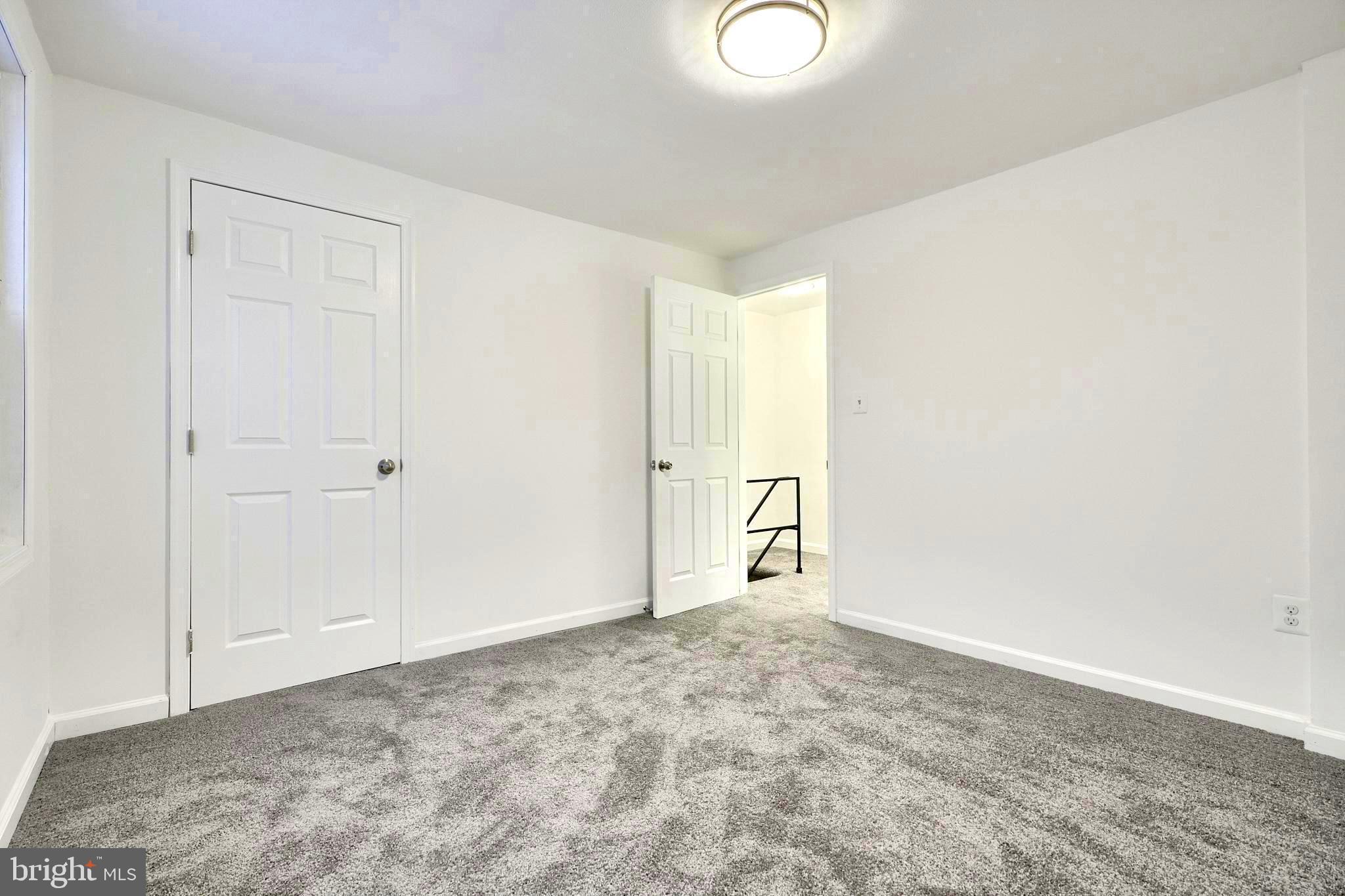 8014 Lansdale Road Baltimore, MD 21224 - Photo 18 of 41 BEDROOM 2 w/WALK-IN CLOSET (UPPER LVL)