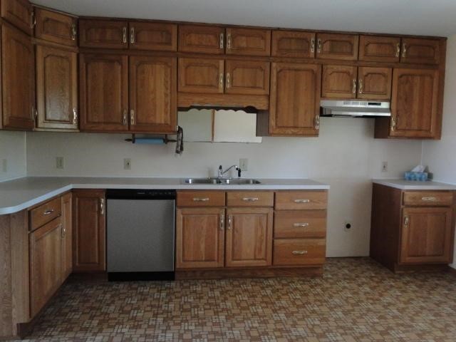 5115 Pyles Road Columbiaville, MI 48421 - Photo 9 of 22 21452492-8.JPG