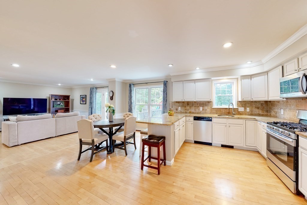 3 Rhododendron Avenue, Unit 3 Medfield, MA 02052 - Photo 11 of 38 Gallery Image 11