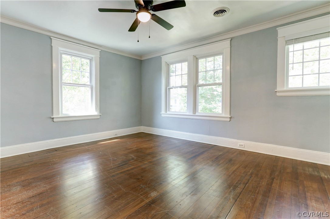 111 Overbrook Road Richmond, VA 23222 - Photo 21 of 43 Primary Suite #1 - treated hardwoods, 5 windows, n