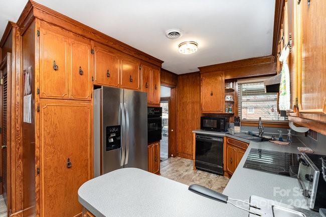 4386 Section House Road Hickory, NC 28601 - Photo 11 of 34 Gallery Image 11