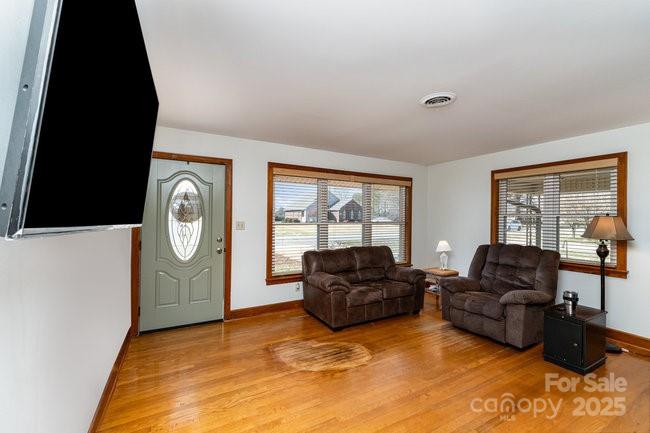 4386 Section House Road Hickory, NC 28601 - Photo 5 of 34 Gallery Image 5
