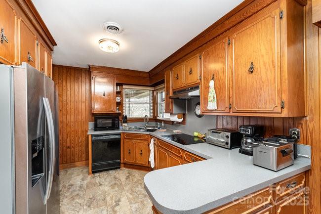 4386 Section House Road Hickory, NC 28601 - Photo 10 of 34 Gallery Image 10