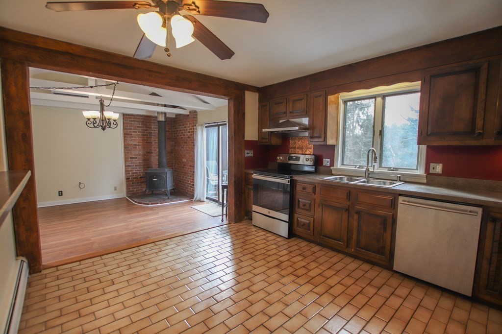 187 Tannery Road Westfield, MA 01085 - Photo 15 of 37 Gallery Image 15