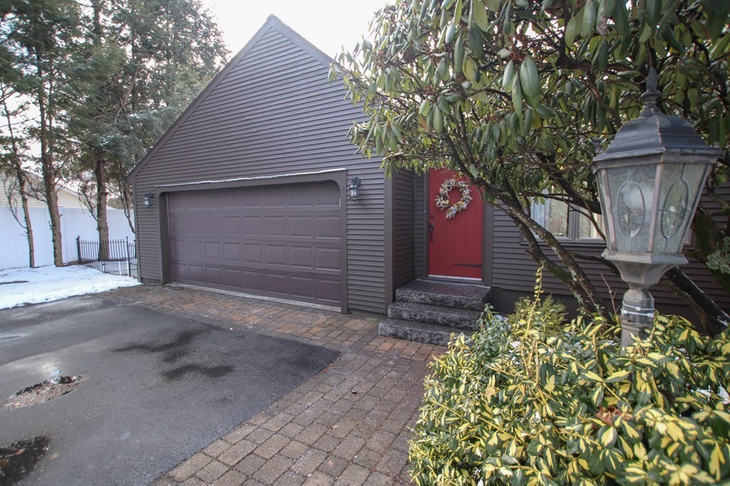 187 Tannery Road Westfield, MA 01085 - Photo 4 of 37 Gallery Image 4
