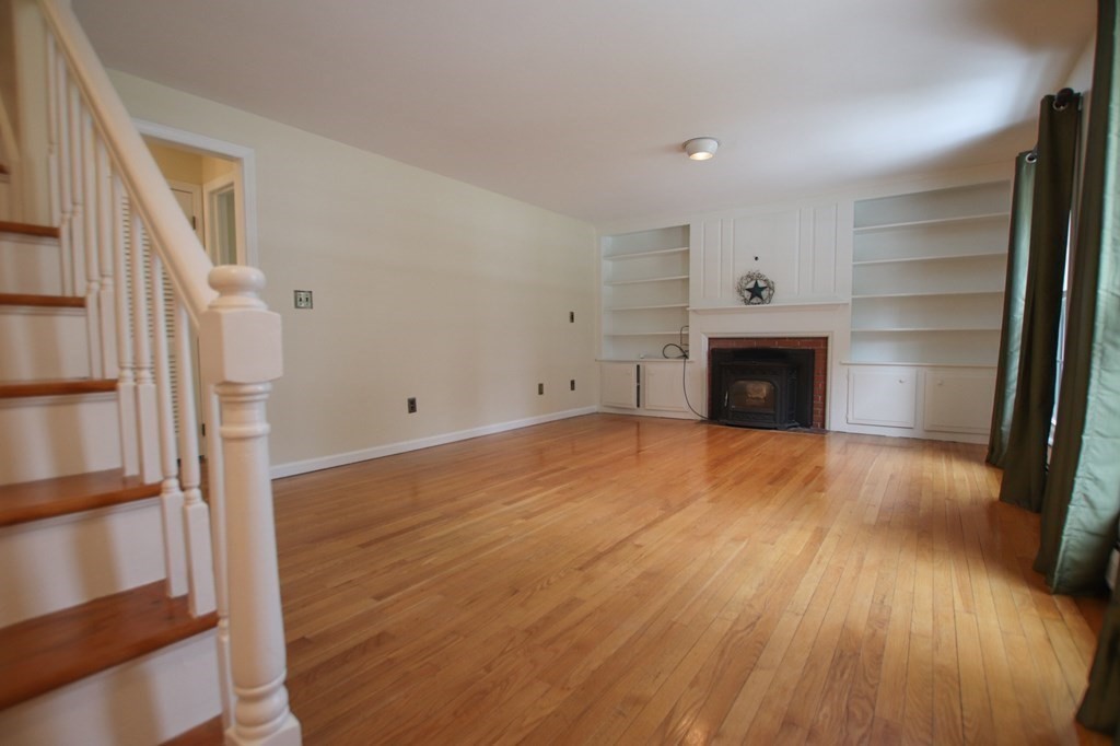 187 Tannery Road Westfield, MA 01085 - Photo 5 of 37 Gallery Image 5