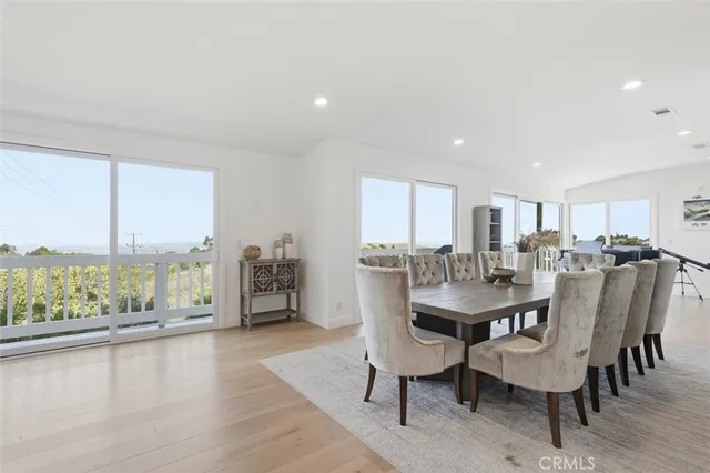 $2,499,000 | 6045 Montemalaga Drive, Rancho Palos Verdes, CA 90275