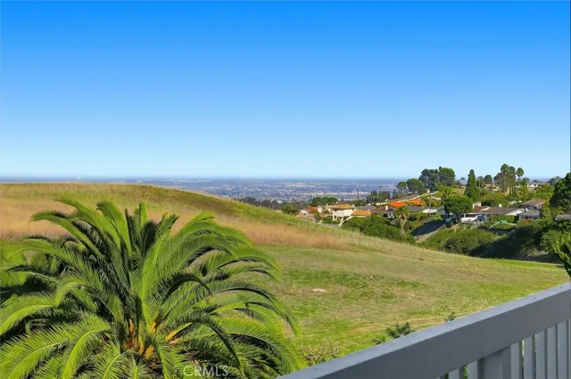 $2,499,000 | 6045 Montemalaga Drive, Rancho Palos Verdes, CA 90275