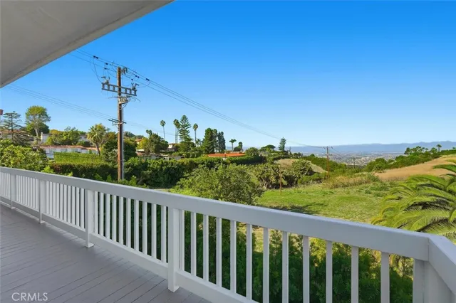 $2,499,000 | 6045 Montemalaga Drive, Rancho Palos Verdes, CA 90275