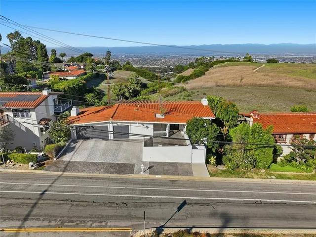 $2,499,000 | 6045 Montemalaga Drive, Rancho Palos Verdes, CA 90275