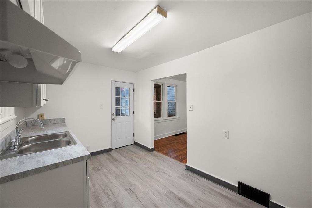 1128 9th Street McKees Rocks, PA 15136 - Photo 16 of 33