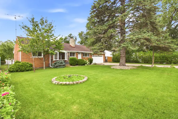 $2,000 | 8885 Cardwell Street, Livonia, MI 48150