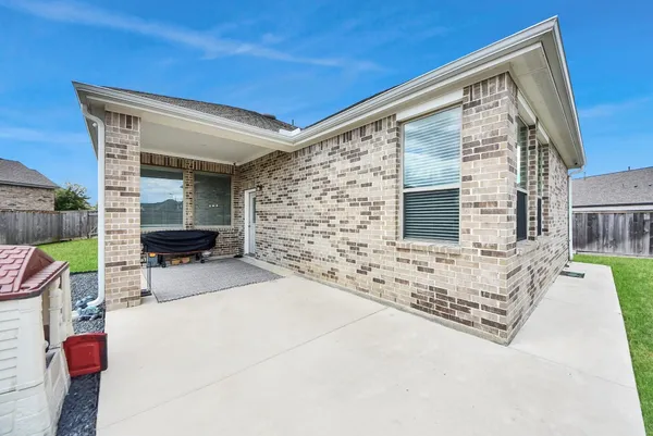 $2,990 | 10810 Spiny Caterpillar Court, Cypress, TX 77433
