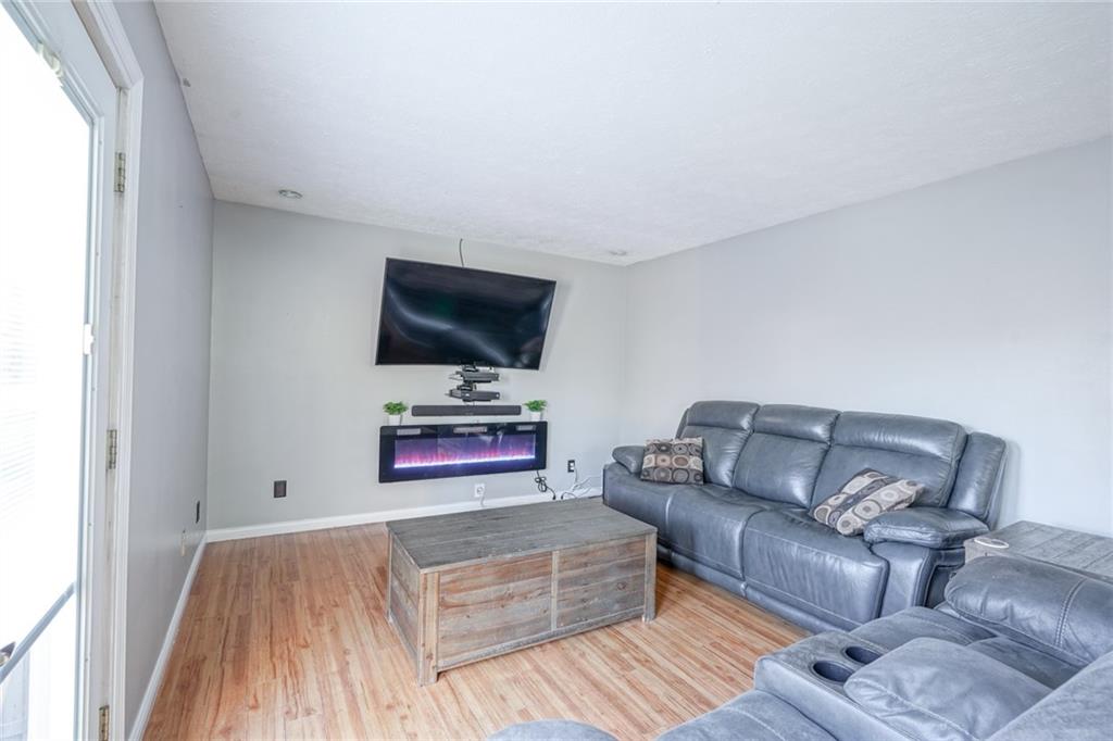 8345 Castle Farms Road Indianapolis, IN 46256 - Photo 14 of 38 Gallery Image 14